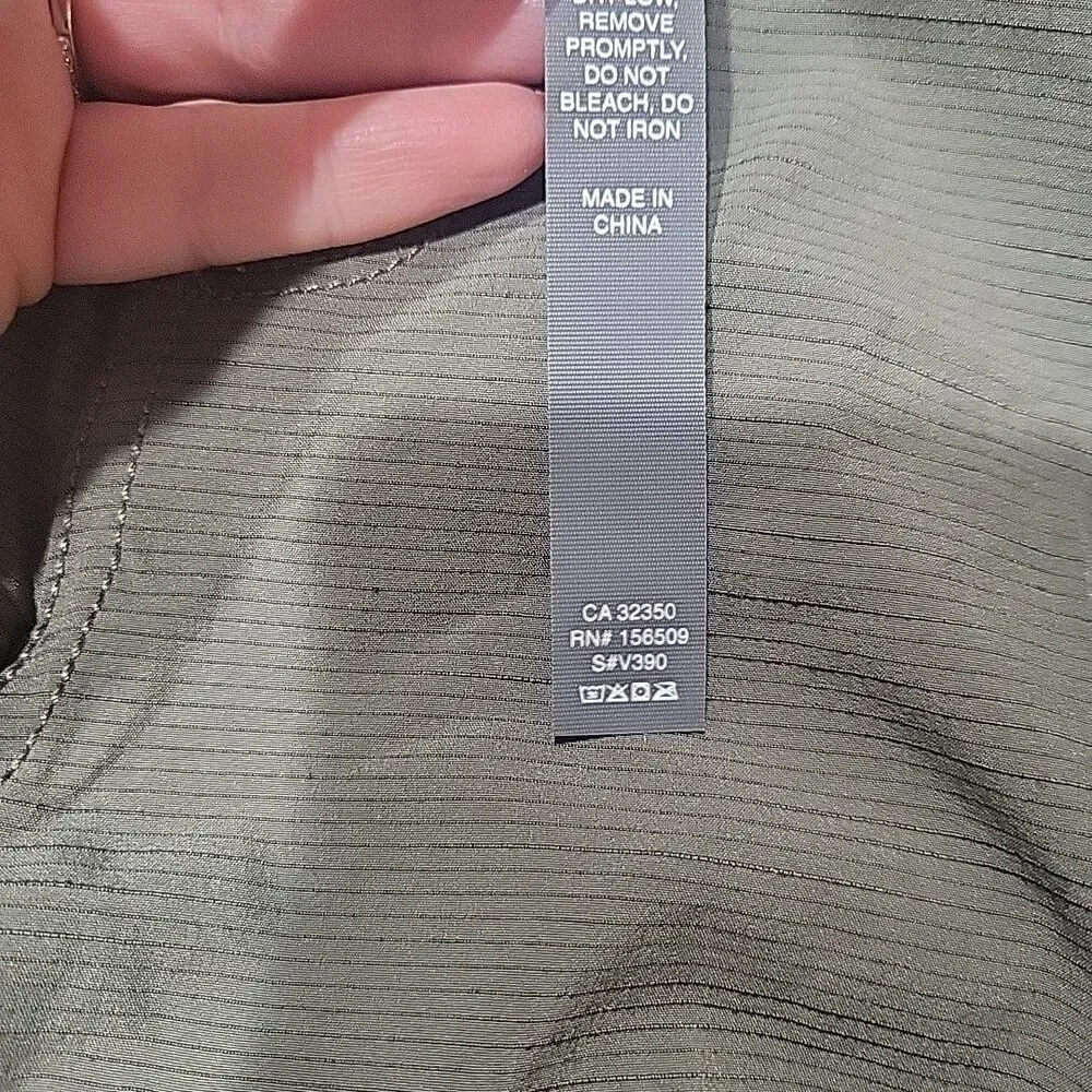 NWT Vuori Peak Athletic Shorts Mens M Oregano Green Gym Performance Stretch Golf - Picture 8 of 10